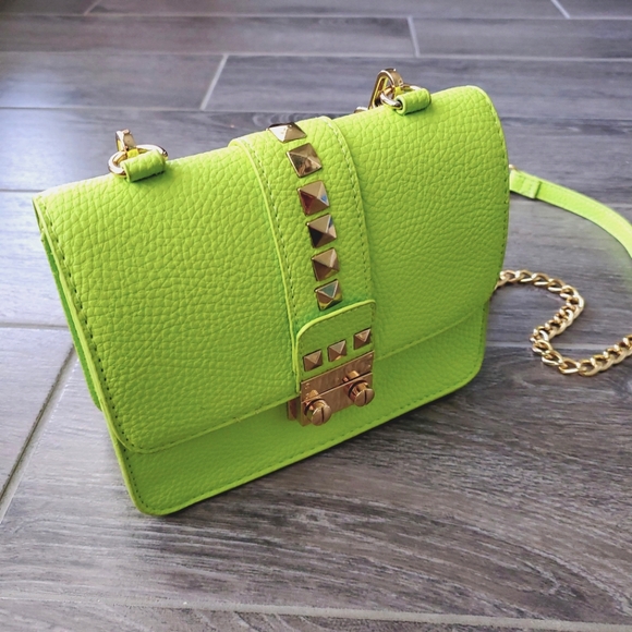 BCBG Neon Green & Gold  Crossbody Bag - Picture 3 of 9